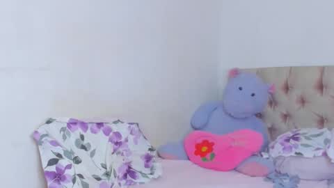 Snapshot of stassiebell chatting on 01/18/25, 03:49 stassiebell online show from 01/18/25, 03:49