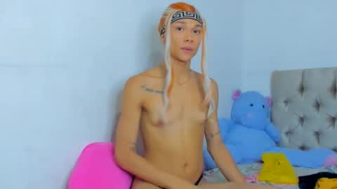 Snapshot of stassiebell chatting on 02/05/25, 05:52 stassiebell online show from 02/05/25, 05:52