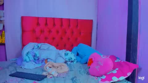 Snapshot of stassiebell chatting on 02/09/26, 06:39 stassiebell online show from 02/09/26, 06:39