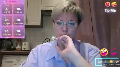 Snapshot of stasya_07 chatting on 12/17/24, 07:48 Stasya online show from 12/17/24, 07:48