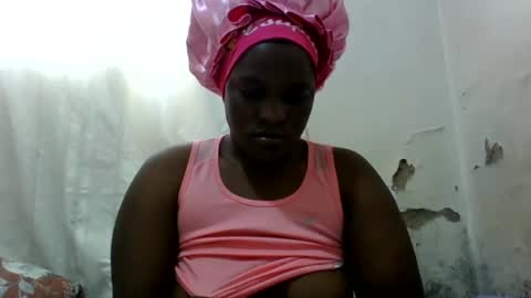 Snapshot of steamy_gal chatting on 07/14/26, 10:43 steamy_gal online show from 07/14/26, 10:43
