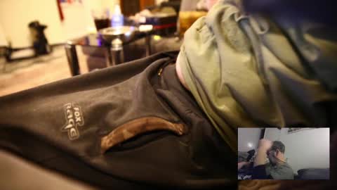 Mikee online show from 12/24/24, 10:17