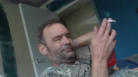 Mikee online show from 09/18/25, 11:45