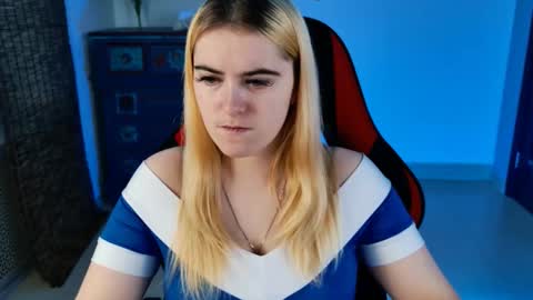 stef_nicks online show from 10/23/25, 09:08