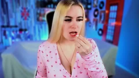 stef_nicks online show from 03/23/26, 09:02