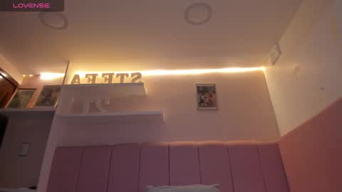 Stefa Gomez  online show from 11/27/25, 10:28