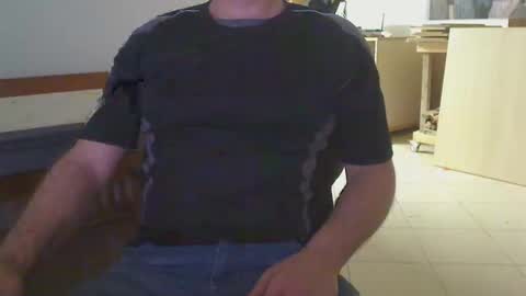 Snapshot of stefan2580 chatting on 03/10/25, 08:56 Stefan online show from 03/10/25, 08:56