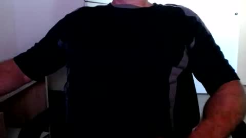 Snapshot of stefan2580 chatting on 12/19/25, 02:35 Stefan online show from 12/19/25, 02:35