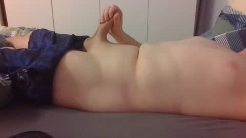 Snapshot of stefan951753 chatting on 07/13/26, 12:24 stefan951753 online show from 07/13/26, 12:24
