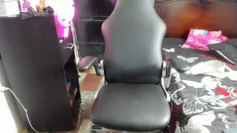 julieth-cancer online show from 12/04/25, 07:33