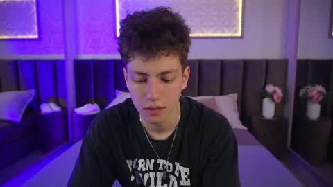 Esrefan online show from 03/26/26, 07:52