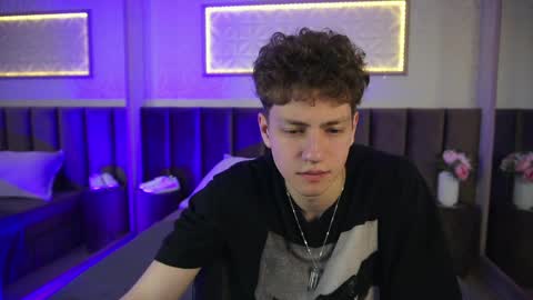 Esrefan online show from 03/27/26, 07:46