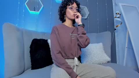 Stefania  online show from 03/09/25, 03:32