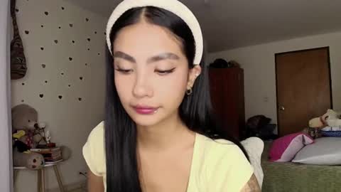 Im MiaIts my first day here  online show from 02/08/26, 02:04