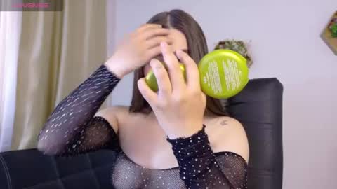 stefannycipriani_ online show from 08/04/26, 02:52