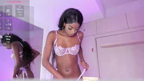 stefannyevans_ online show from 03/18/26, 01:14
