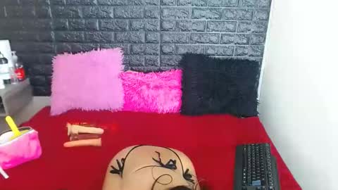 Stefan online show from 12/20/24, 03:25