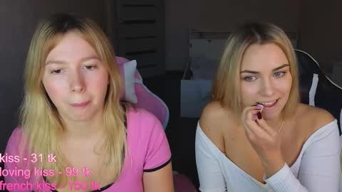 stefany_and_bettany online show from 10/20/25, 02:06
