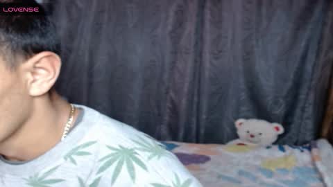 stefany_pablo1 online show from 11/04/25, 01:10