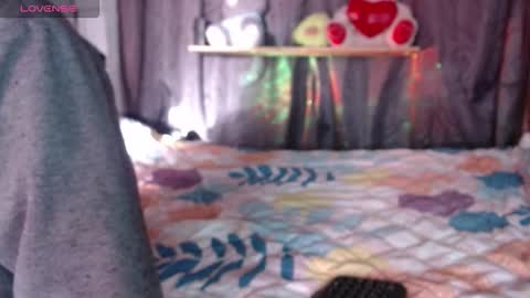 stefany_pablo1 online show from 11/20/25, 12:05