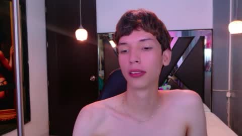 stefany piink online show from 04/30/26, 04:08