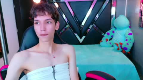 stefany piink online show from 05/17/26, 12:56
