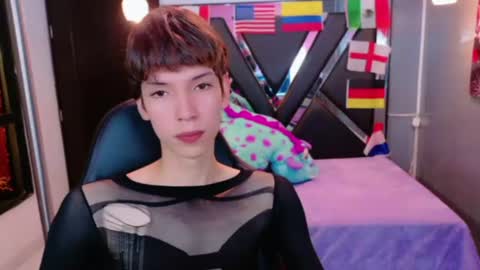 stefany piink online show from 06/17/26, 01:12