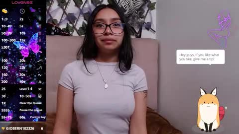 Stefanny lopez online show from 11/07/25, 07:36