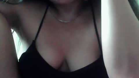 steffani_love online show from 12/17/25, 06:30