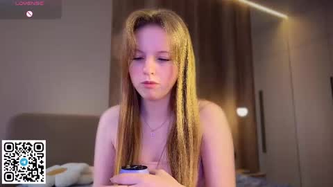 Snapshot of steffi_meoww chatting on 05/21/26, 04:08 STEFI Streams every day from 10 PM GTM1 online show from 05/21/26, 04:08