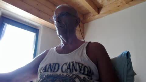 Snapshot of stefi444466 chatting on 07/05/26, 02:46 stefi444466 online show from 07/05/26, 02:46