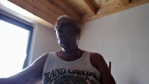 Snapshot of stefi444466 chatting on 07/08/26, 11:37 stefi444466 online show from 07/08/26, 11:37
