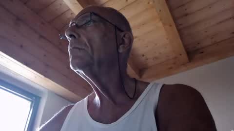 Snapshot of stefi444466 chatting on 07/20/26, 05:33 stefi444466 online show from 07/20/26, 05:33