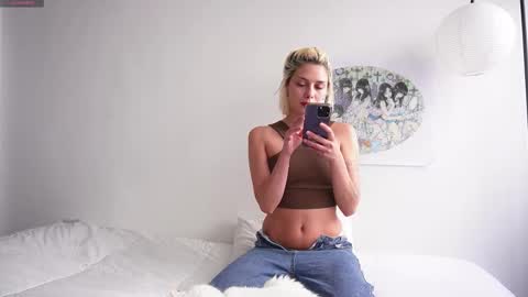 Stef online show from 02/05/26, 05:50