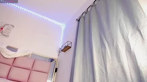 Snapshot of stefy_craft chatting on 09/23/25, 01:52 Tefy online show from 09/23/25, 01:52