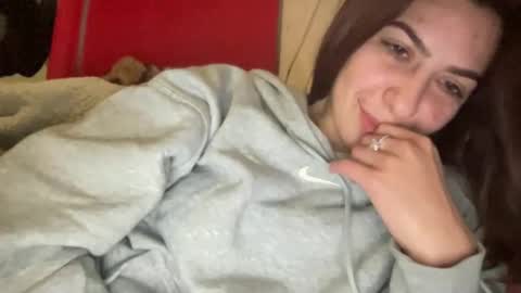 Snapshot of stefy_glow chatting on 03/09/25, 07:15 stefy_glow online show from 03/09/25, 07:15