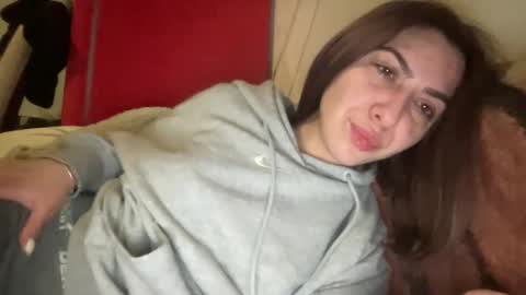 Snapshot of stefy_glow chatting on 03/09/25, 10:41 stefy_glow online show from 03/09/25, 10:41