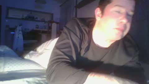 steki038434 online show from 12/21/25, 04:03