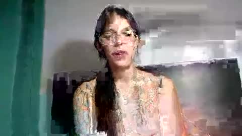 Snapshot of stella_art chatting on 01/14/25, 12:33 Stella online show from 01/14/25, 12:33