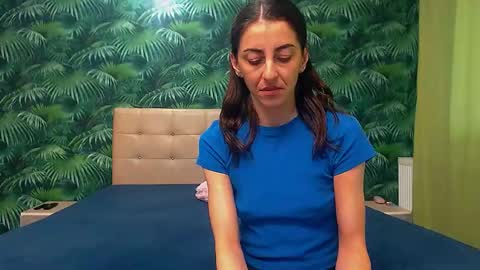 Snapshot of stella_john chatting on 01/13/25, 08:37 Stella John online show from 01/13/25, 08:37