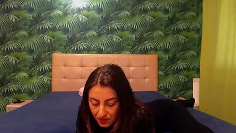 Snapshot of stella_john chatting on 01/14/25, 07:38 Stella John online show from 01/14/25, 07:38