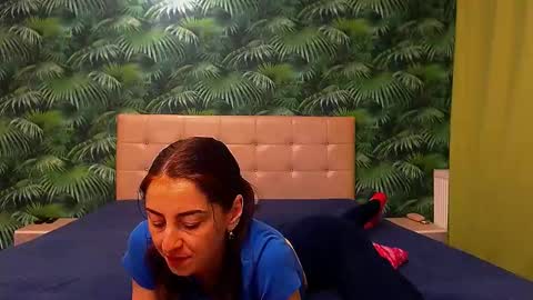 Snapshot of stella_john chatting on 02/12/25, 05:37 Stella John online show from 02/12/25, 05:37