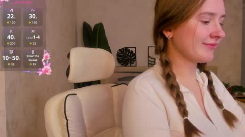 Stella online show from 04/14/26, 08:31