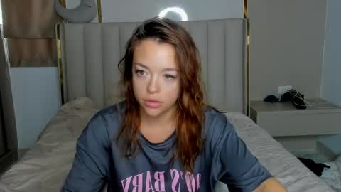 stella online show from 04/03/26, 12:08