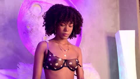 S T E L L A online show from 10/21/25, 10:43