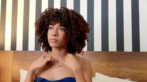 S T E L L A online show from 10/24/25, 10:39