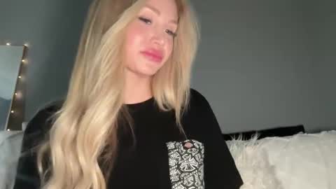 Stella Bella online show from 03/03/25, 12:48