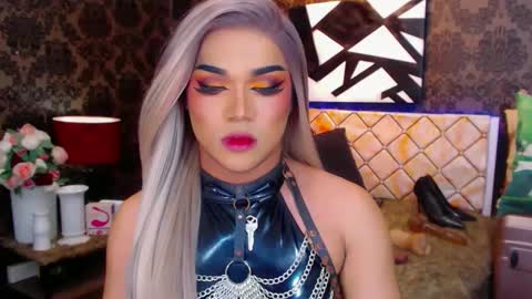 CALL ME STELLA online show from 01/01/25, 10:43