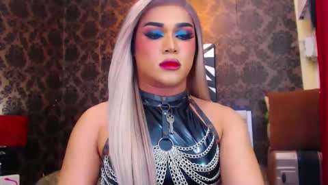 CALL ME STELLA online show from 02/11/25, 01:09