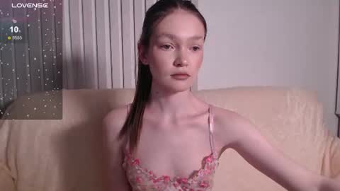 Snapshot of stellapayne chatting on 06/16/26, 01:52 stellapayne online show from 06/16/26, 01:52